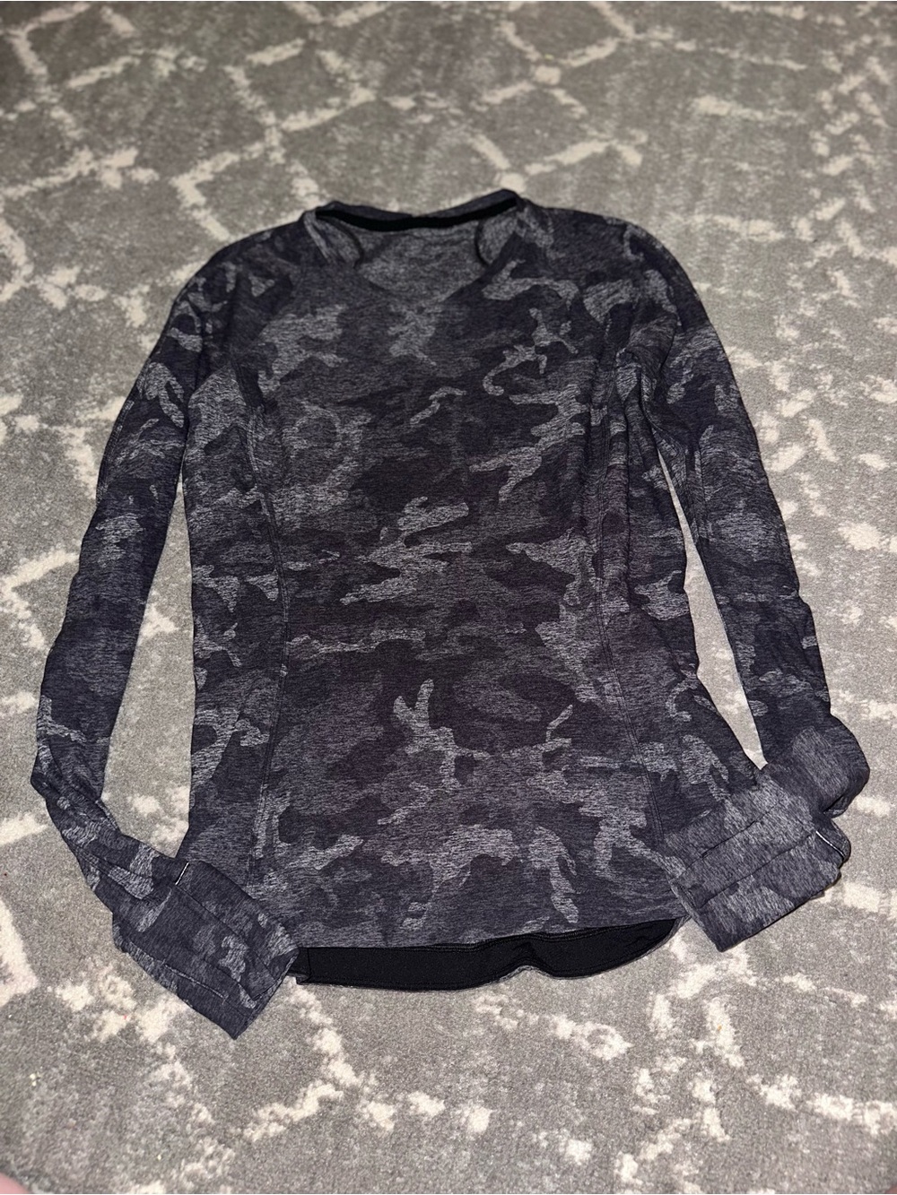 Lululemon Ready to Rulu Long Sleeve size 8 grey camo - Picture 1 of 4
